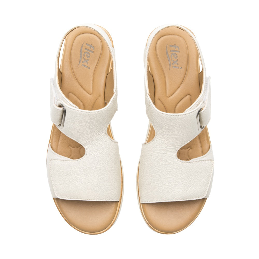 124210 SANDALIAS VELCRO DARIANA Natural