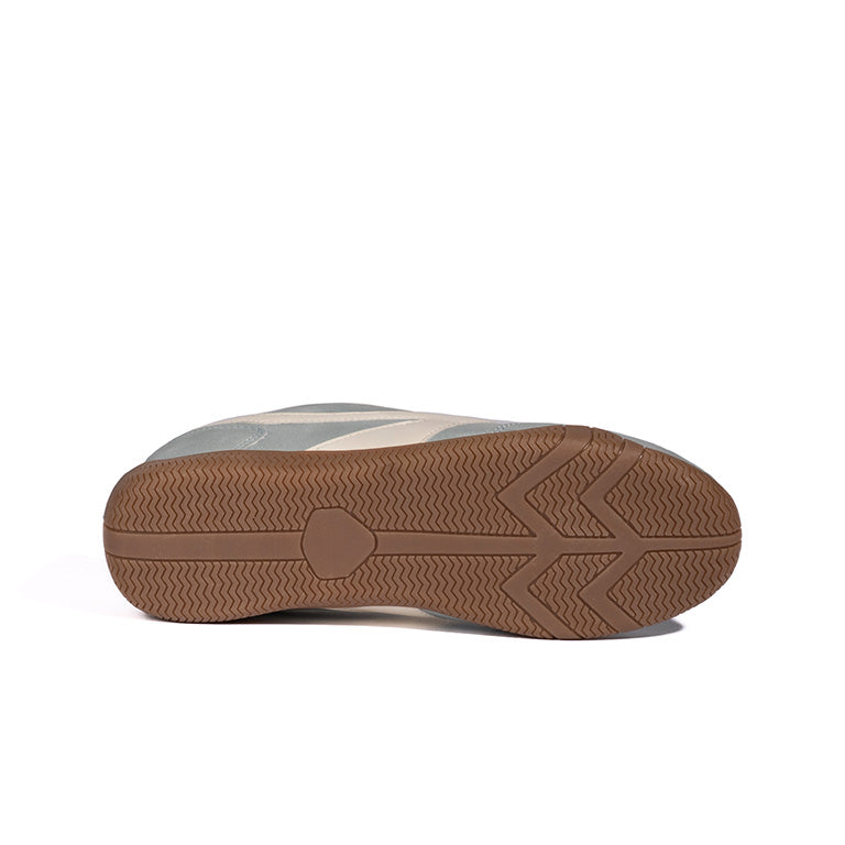 T025 TENIS AMARRADOS