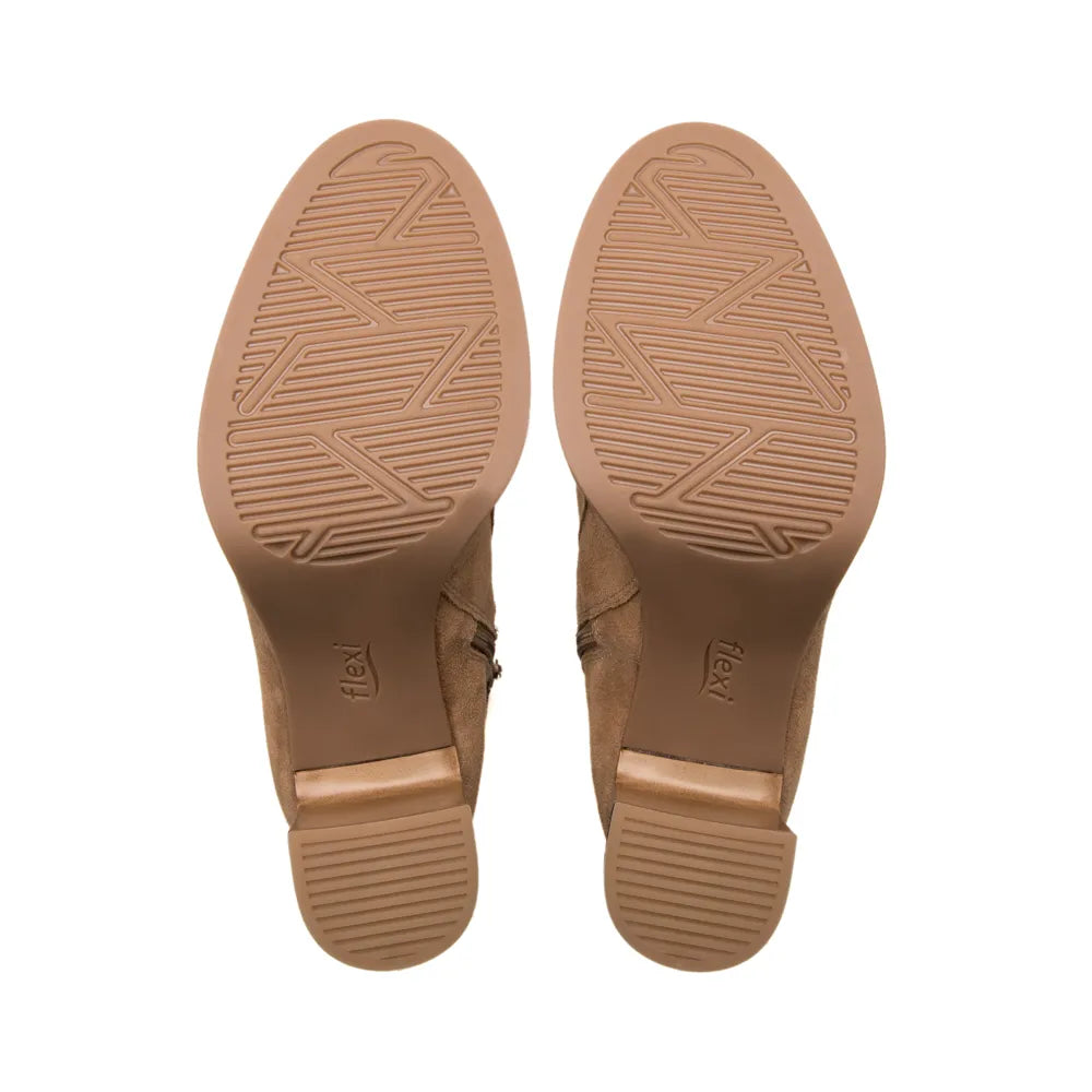 130606 BOTIN MARIELA Beige